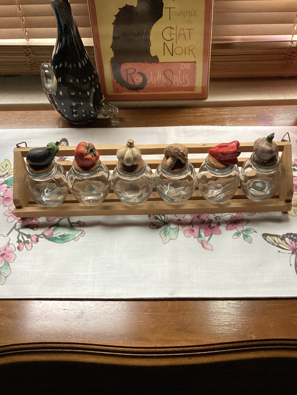 Wood Rack with Six Glass Spice Jars and Decorative Vegetable Lids